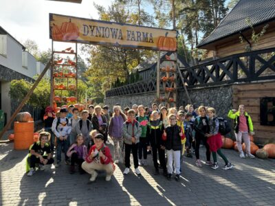 Wycieczka na FARMĘ DYNIOWĄ 🎃🍂klasy 3a, 3c i 4c w akcji!