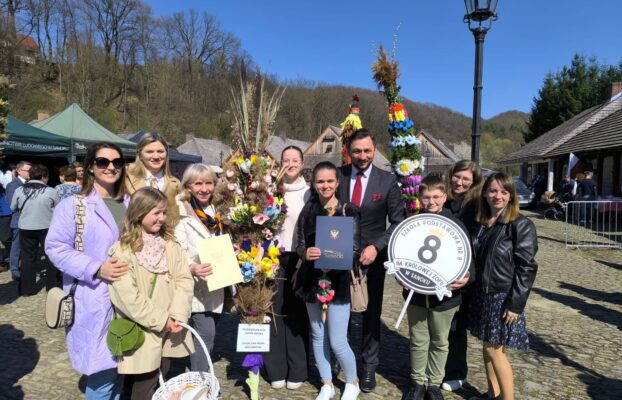 SP8 na XI Niedzieli Palmowej w sanockim Skansenie…