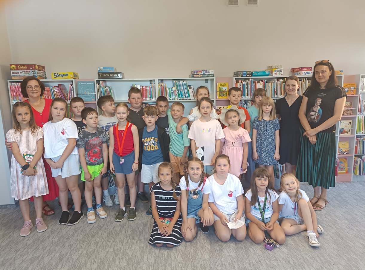Przedwakacyjne wyjście 2B do Miejskiej Biblioteki Publicznej w Sanoku…