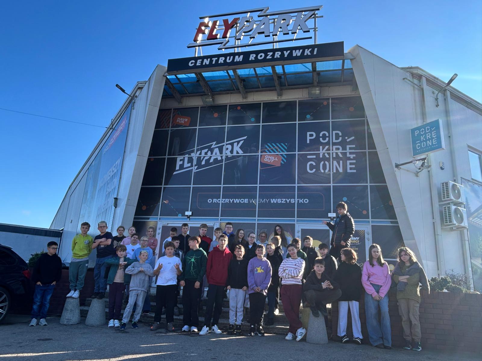 Wycieczka klasy 5C i 6B do Fly Parku!