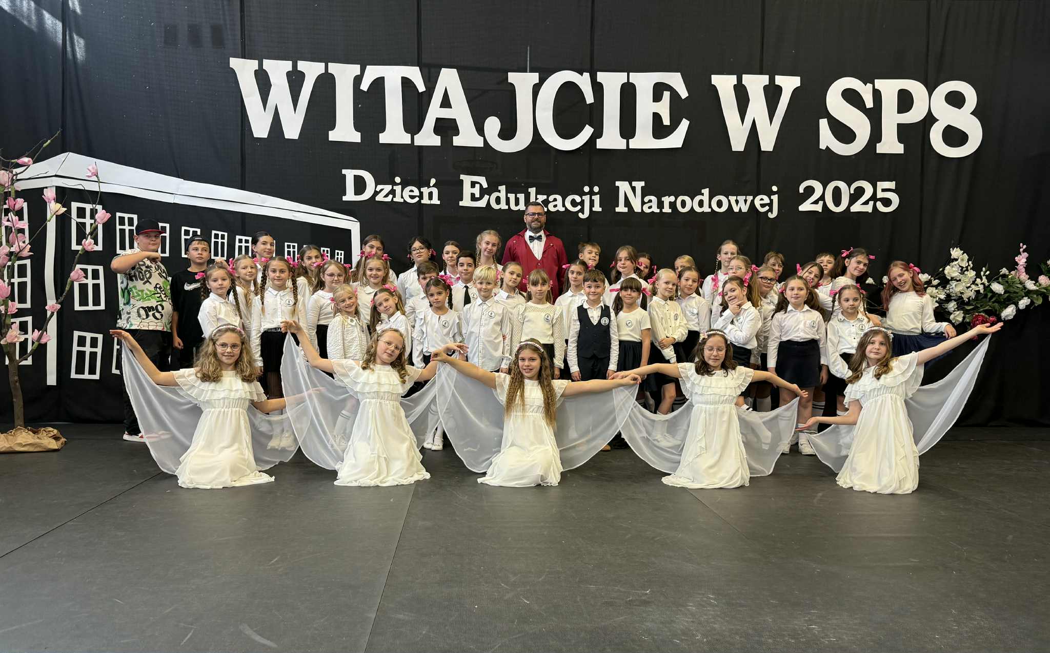 🌷 Uroczysta Akademia z okazji Dnia Edukacji Narodowej  w SP8🌷