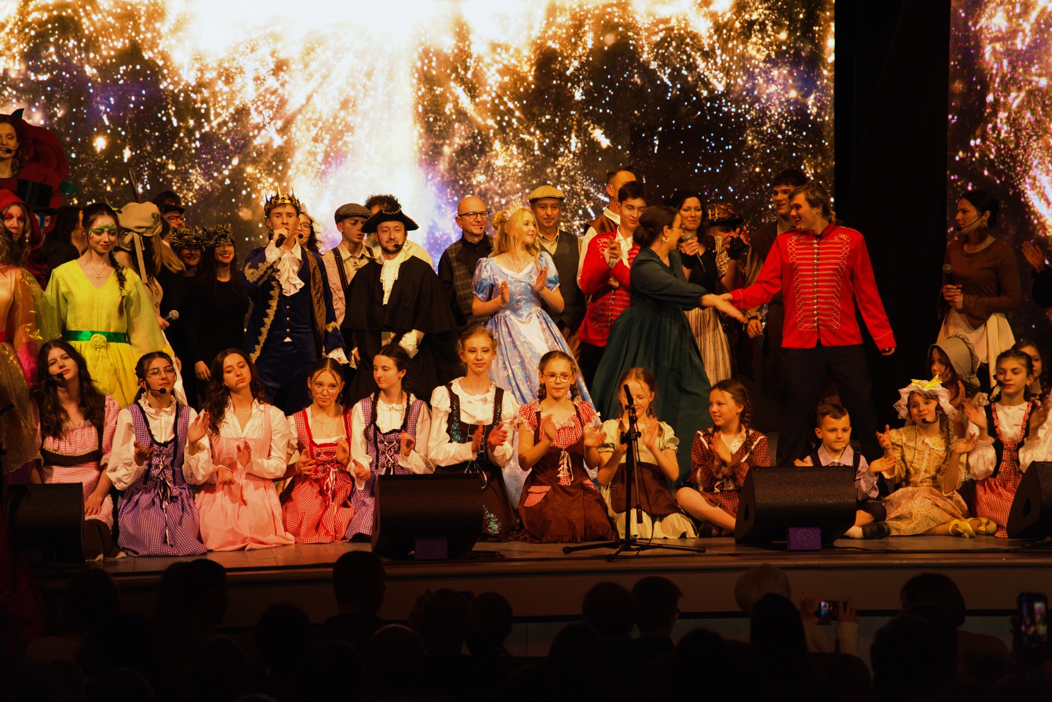 Uczniowie naszej szkoły wystąpili w ZACHWYCAJĄCYM MUSICALU „Piękna i Bestia”!