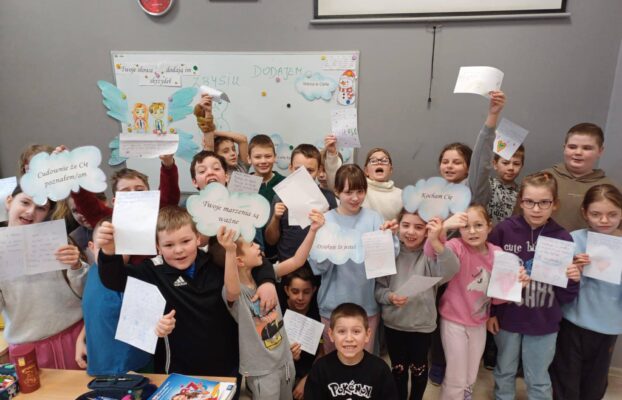 „Twoje słowa dodają skrzydeł” – zajęcia motywujące-wspierające w 3A