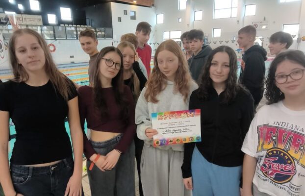 Reprezentacja dziewcząt tuż poza podium IMS w pływaniu :(