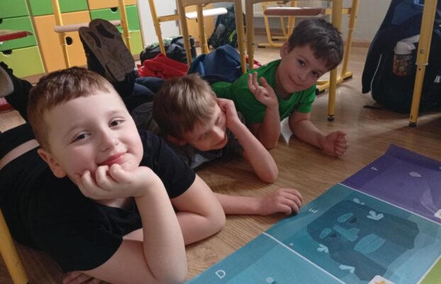 Klasa 1B poznaje tajniki programowania z Photonem…