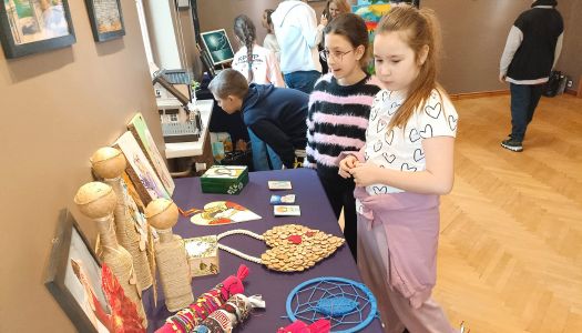 3B na wystawie „Przekraczając granice dotykamy marzeń”…