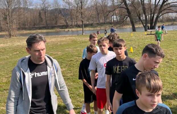 🏃♀️ Sukces naszych biegaczy na Sanockich Błoniach! 🏃♂️