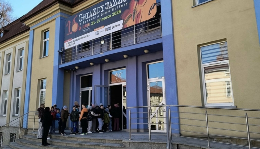 Wyjście klas 1A i 1B na spektakl „LOKOMOTYWA” do Sanockiego Domu Kultury…