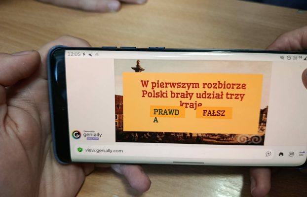 Szkolne obchody rocznicy uchwalenia Konstytucji 3 Maja